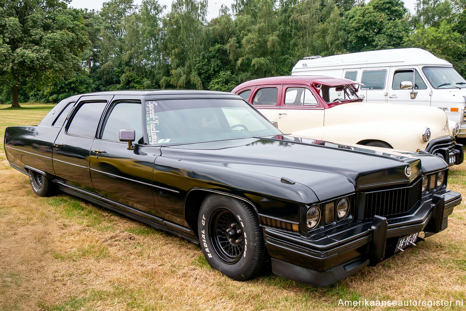 Kustom Cadillac Series 75 uit 1973